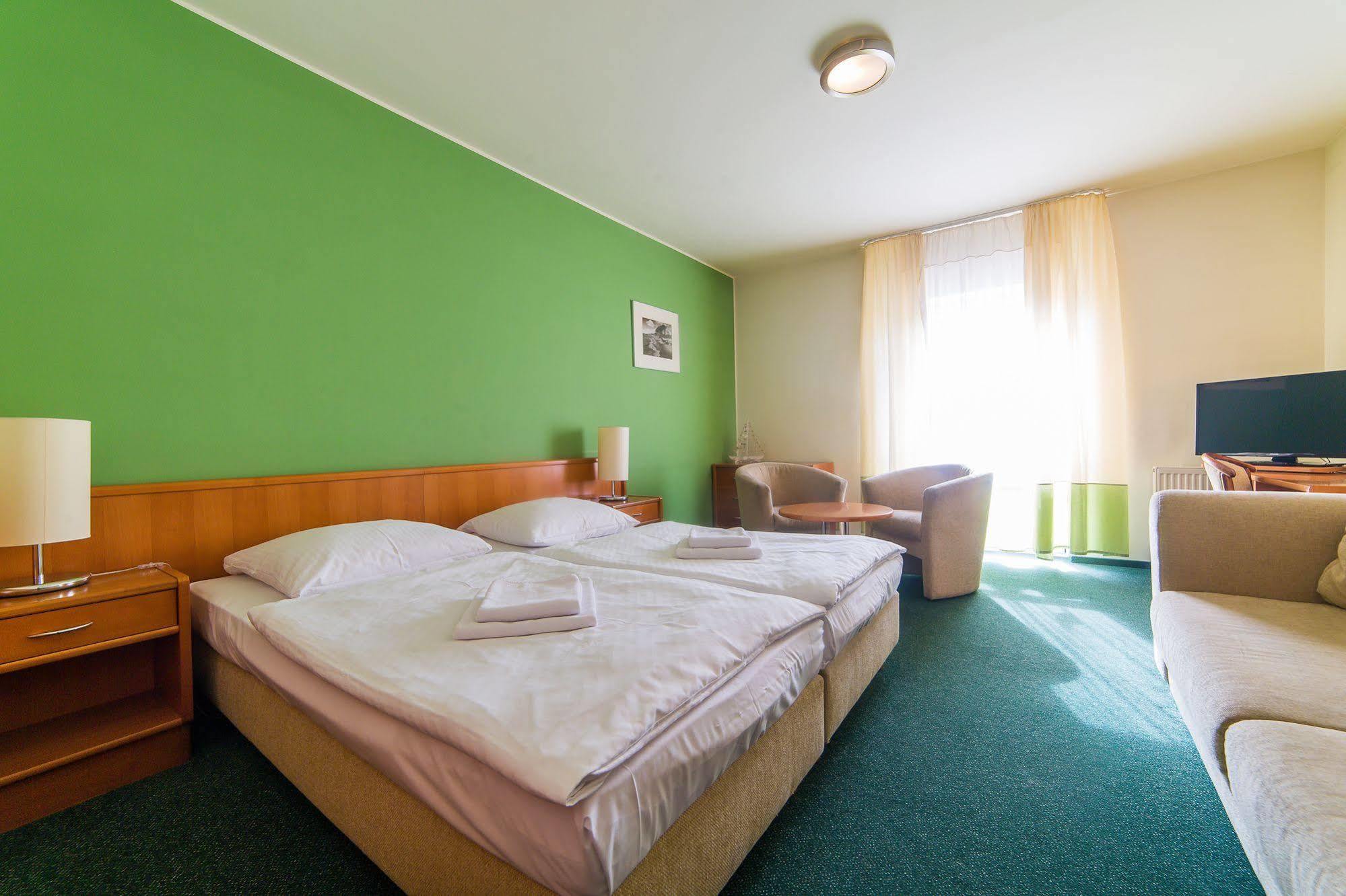 Bed and Breakfast Taaakaryba Kołobrzeg Esterno foto